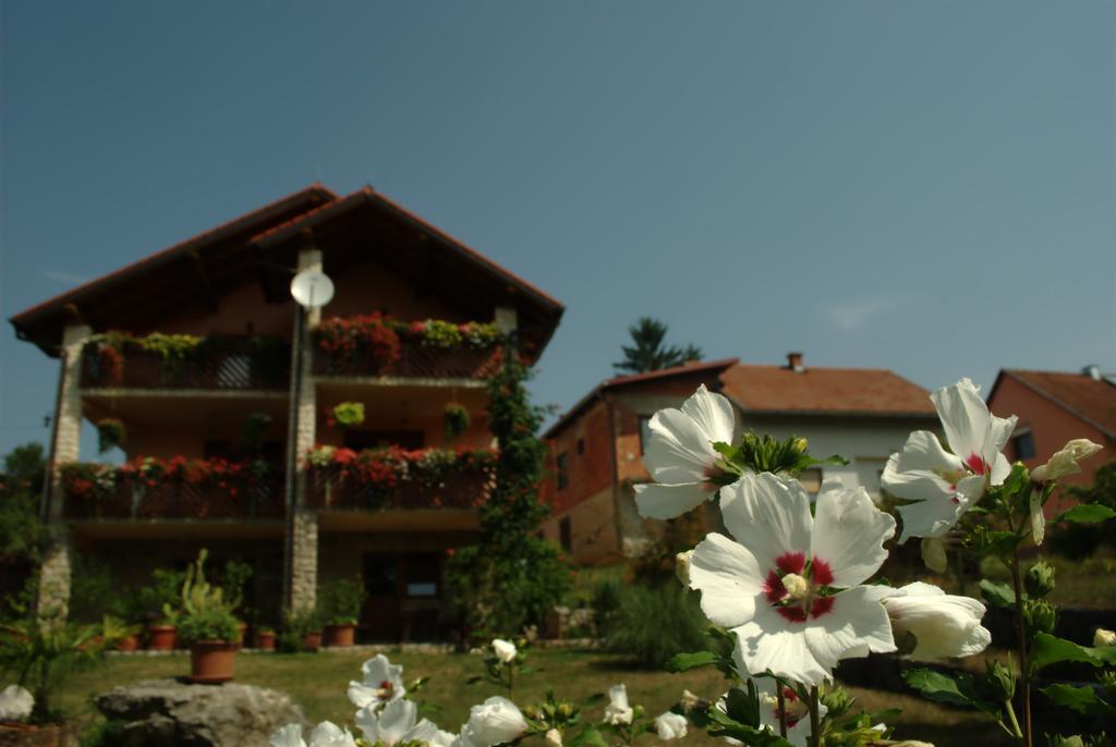 Guest House Nena Rastoke Slunj Exteriör bild